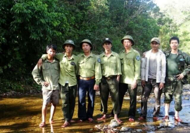 KNT's camera trapping team.