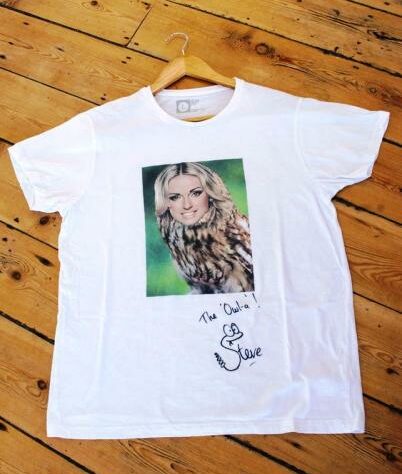 Owla T-shirt.