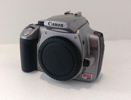 Canon EOS Digital Rebel XT