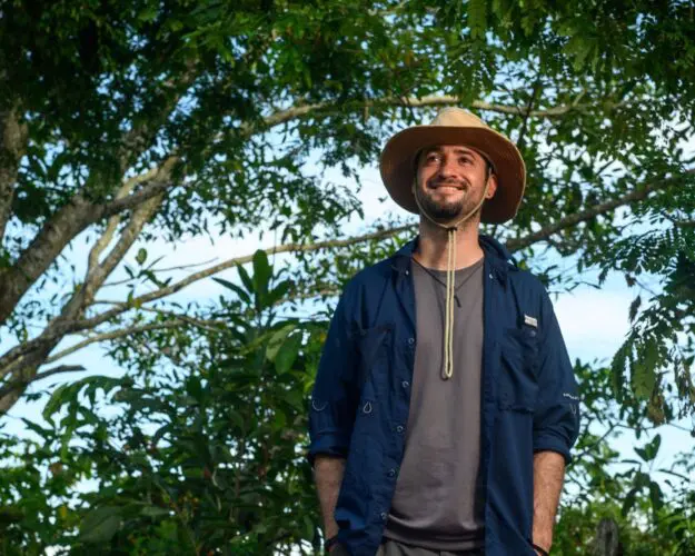 The unusual social behaviour of the White-footed Tamarin captivated the interest of FBC biologist Juan David Sánchez. Credit: FBC